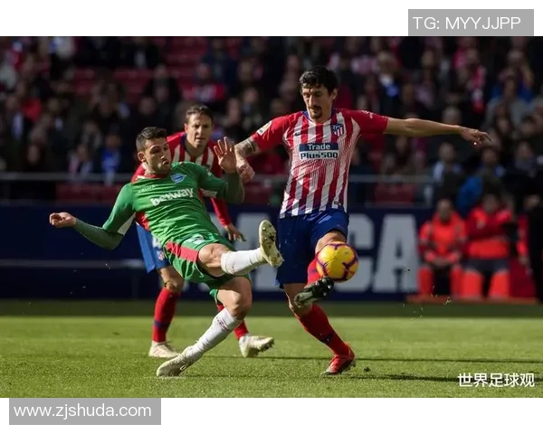 西甲激战:里昂大胜曼城三球零封引发全场狂欢 西甲激战:里昂大胜曼城三球零封引发全场狂欢