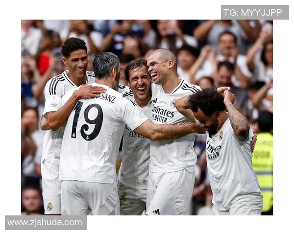 德甲赛场惊现冷门皇马狂胜那不勒斯引发全场热议