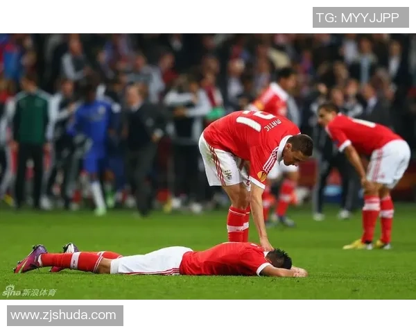 西甲激战本菲卡大胜切尔西争议判罚引发全场沸腾