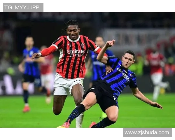 足总杯精彩对决:里昂与AC米兰战平神扑瞬间成比赛亮点 足总杯精彩对决:里昂与AC米兰战平神扑瞬间成比赛亮点