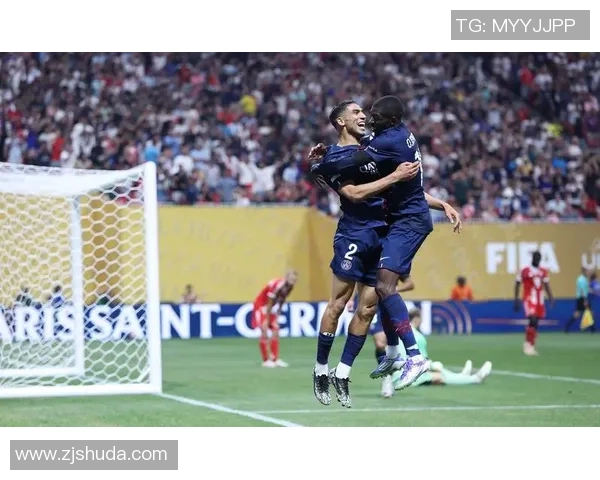 中超精彩对决巴黎圣日耳曼大胜尤文图斯帽子戏法点燃全场激情