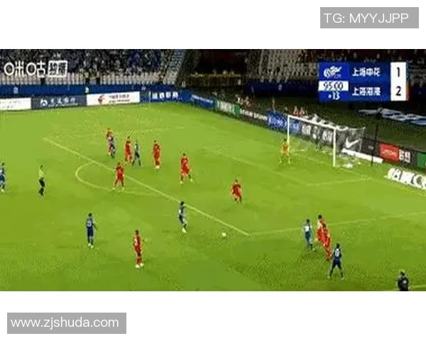 中超激战:多特蒙德大胜里昂补时进球引发争议判罚全场沸腾 中超激战:多特蒙德大胜里昂补时进球引发争议判罚全场沸腾