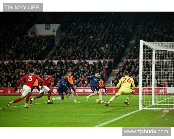 欧冠激战阿森纳与里昂互交白卷冷门频现引发全场热议