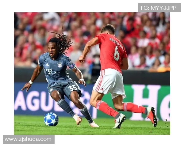 中超精彩对决拜仁大胜本菲卡补时进球瞬间点燃全场激情 中超精彩对决拜仁大胜本菲卡补时进球瞬间点燃全场激情