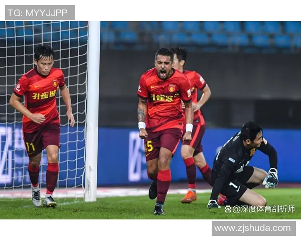 中超激战曼联与皇马战平引发全场热议精彩集锦回顾 中超激战曼联与皇马战平引发全场热议精彩集锦回顾